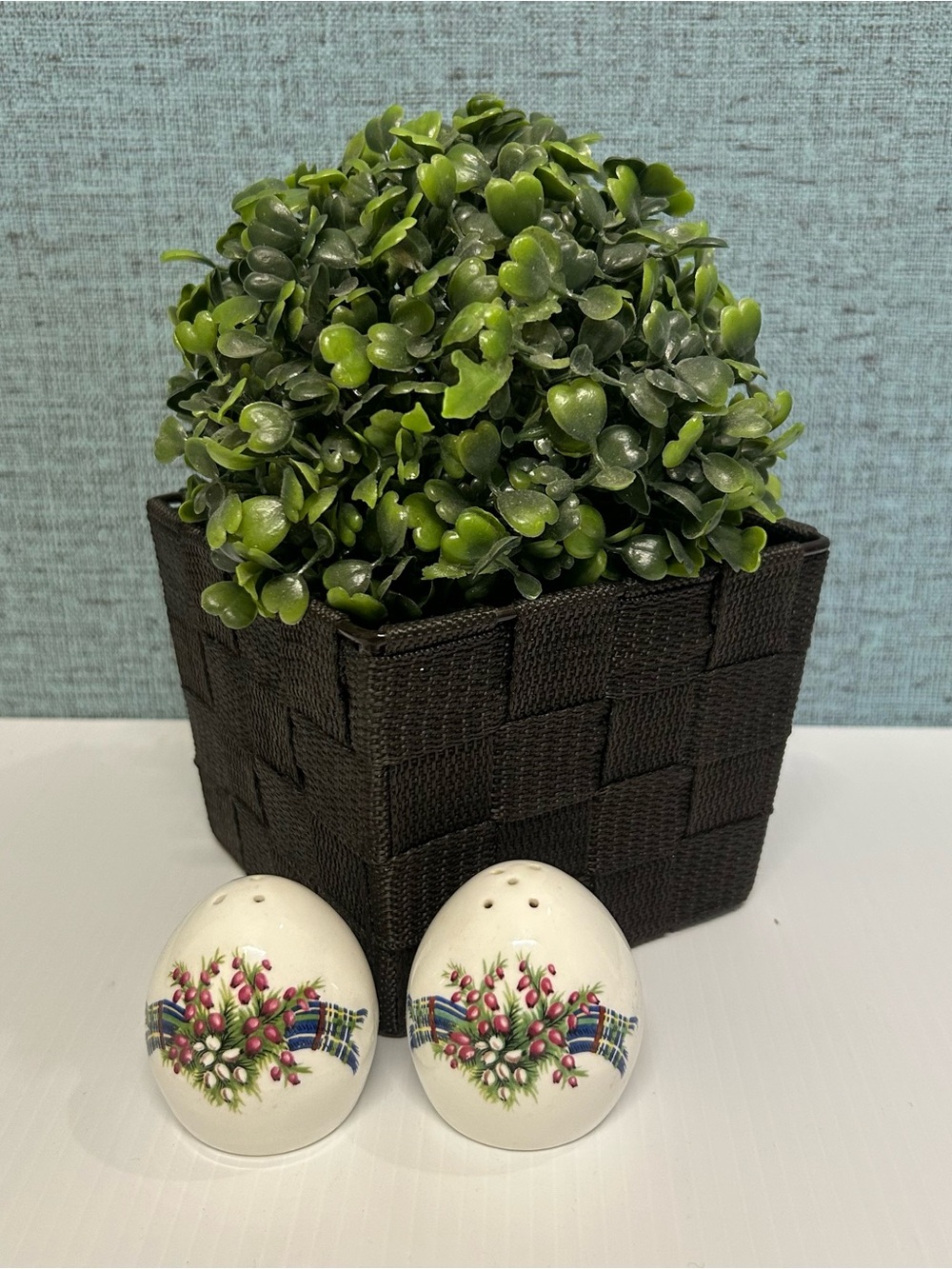 Vintage Sandford Bone China Salt and Pepper Shakers Scottish Thistle Tartan